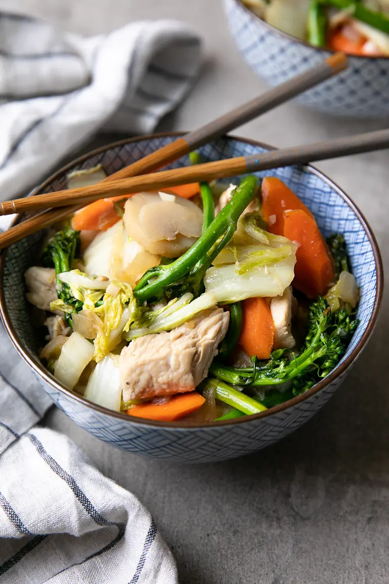 29 Delicious Paleo Broccoli Recipes You Need to Try 8 chicken and cabbage stir fry 2