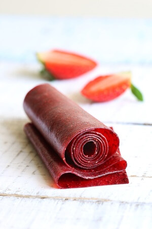 Healthy Homemade Fruit Roll-Ups 13 healthy homemade fruit leather