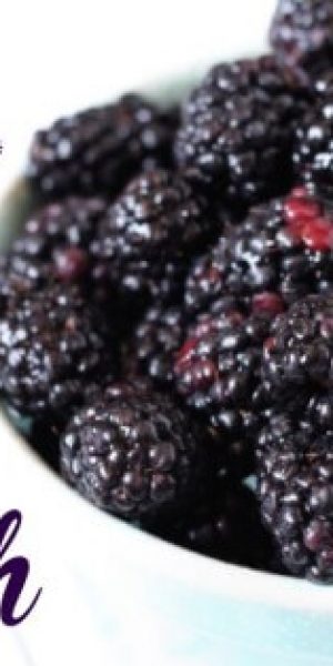 DIY Essential Oil Fruit and Vegetable Wash