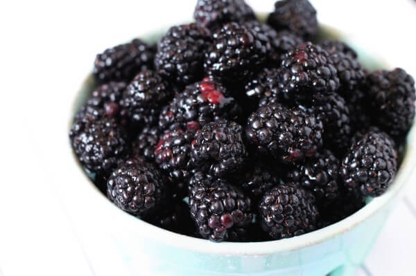 DIY Essential Oil Fruit and Vegetable Wash 8 DIY essential oil fruit and vegetable wash recipe - simple!!