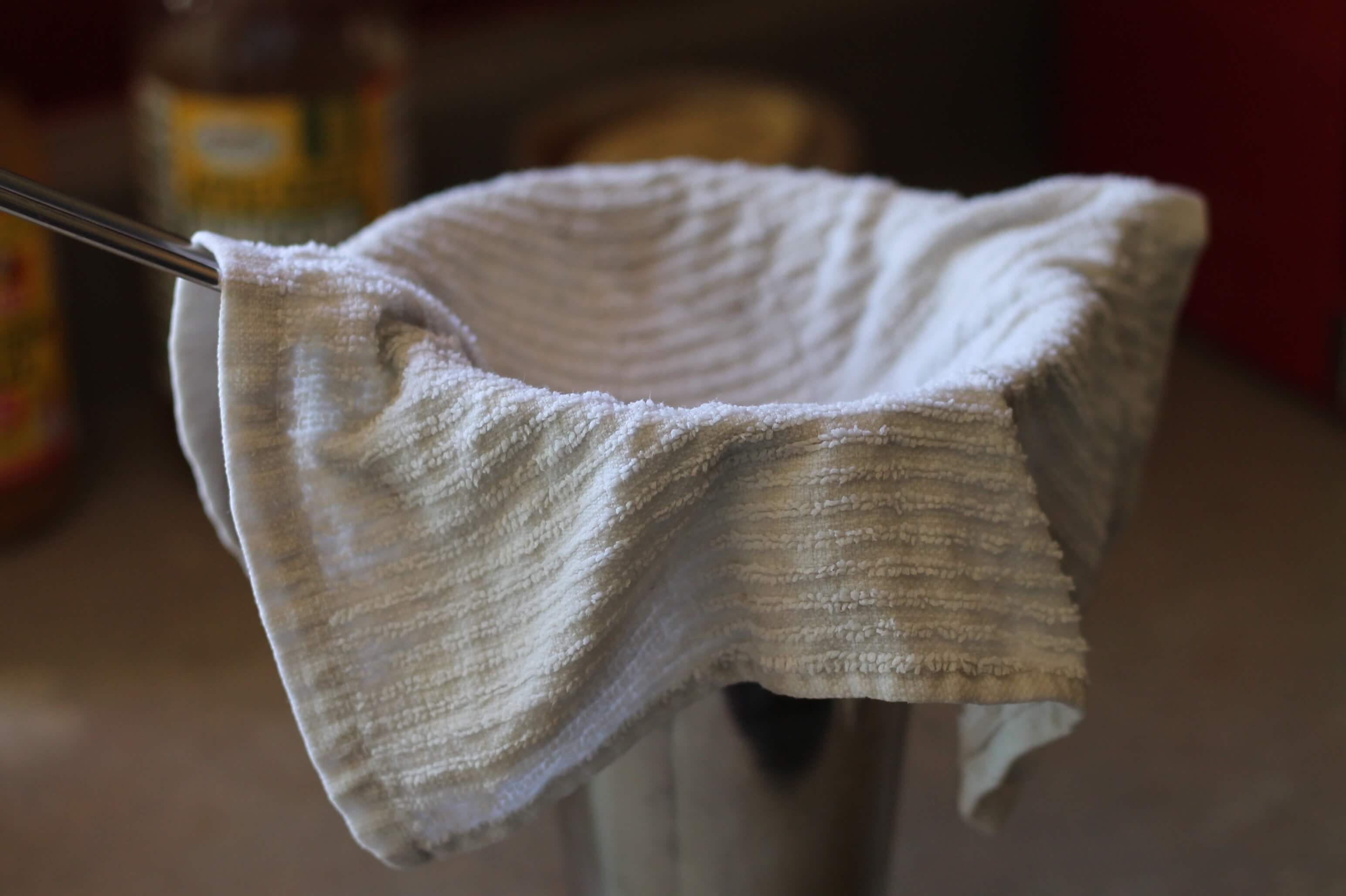 Homemade Herbal Shampoo 6 Homemade herbal shampoo recipe! Volumizing and no-poo!