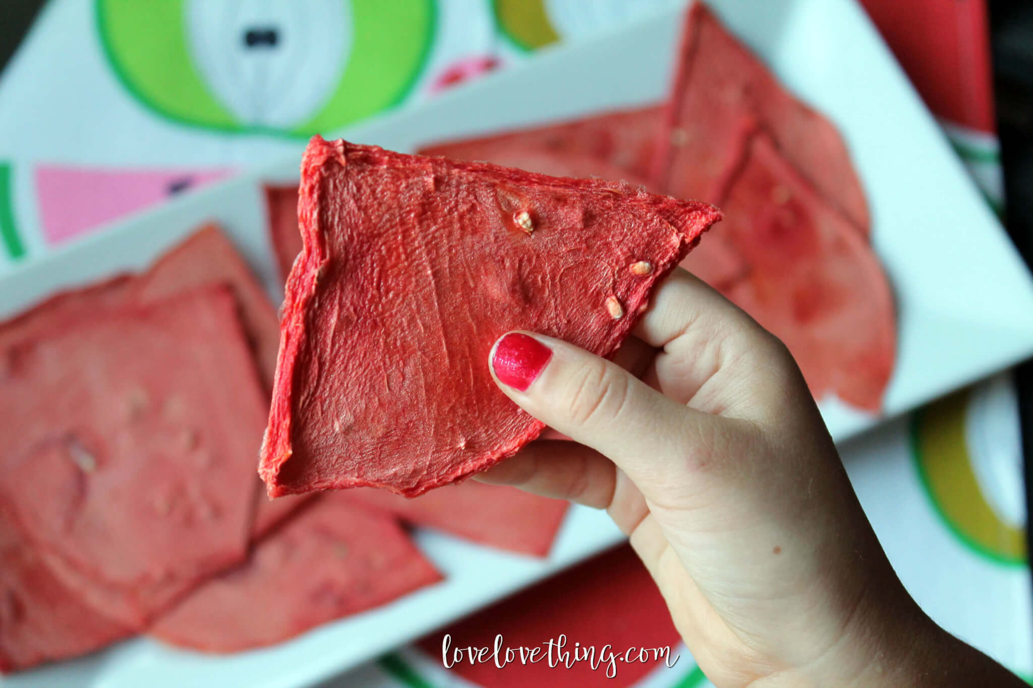 How to Dehydrate Watermelon (yes, you really can!) 2 How to make dehydrated watermelon - yes, you really can!