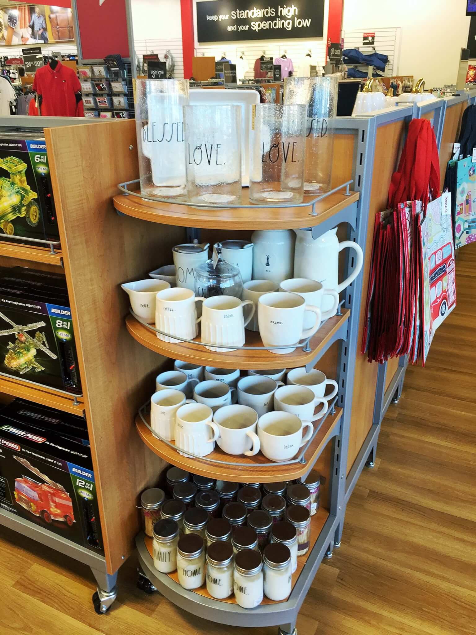 The Best Beauty Finds at your Local TJ Maxx! 41 The best beauty finds can be spotted at your local TJ Maxx - come journey alongside of me as I point out the obvious and not-so-obvious beauty steals!