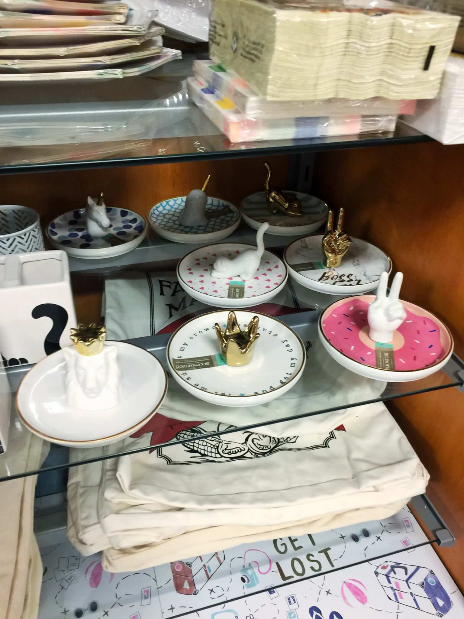 The Best Beauty Finds at your Local TJ Maxx! 22 The best beauty finds can be spotted at your local TJ Maxx - come journey alongside of me as I point out the obvious and not-so-obvious beauty steals!