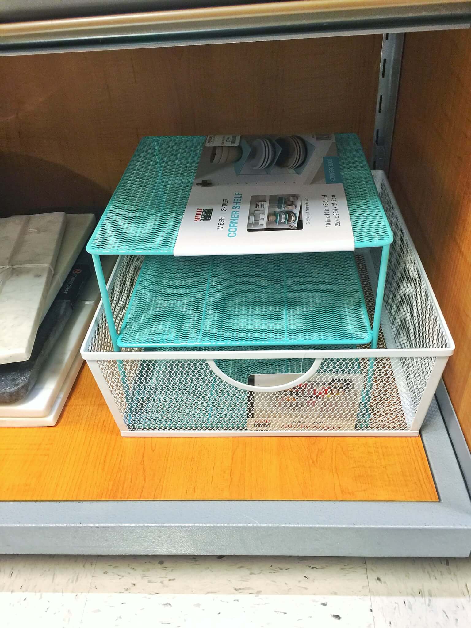 The Best Beauty Finds at your Local TJ Maxx! 9 The best beauty finds can be spotted at your local TJ Maxx - come journey alongside of me as I point out the obvious and not-so-obvious beauty steals!